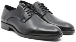 Schnürschuhe