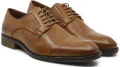 Schnürschuhe