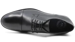 Schnürschuhe